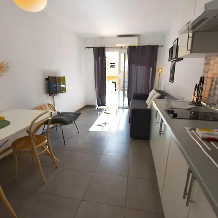 Book Jet - Lomas Sunny Homes Apartmán