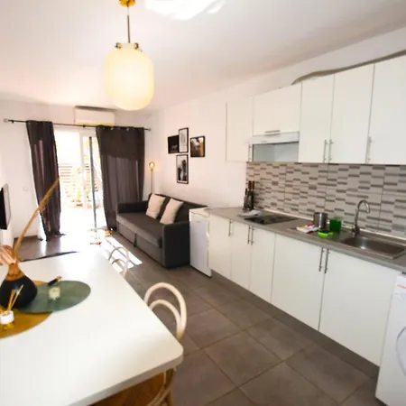 Book Jet - Lomas Sunny Homes Apartmán